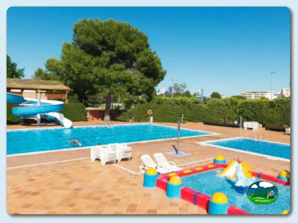 Camping La Pineda en La Pinerda, Tarragona