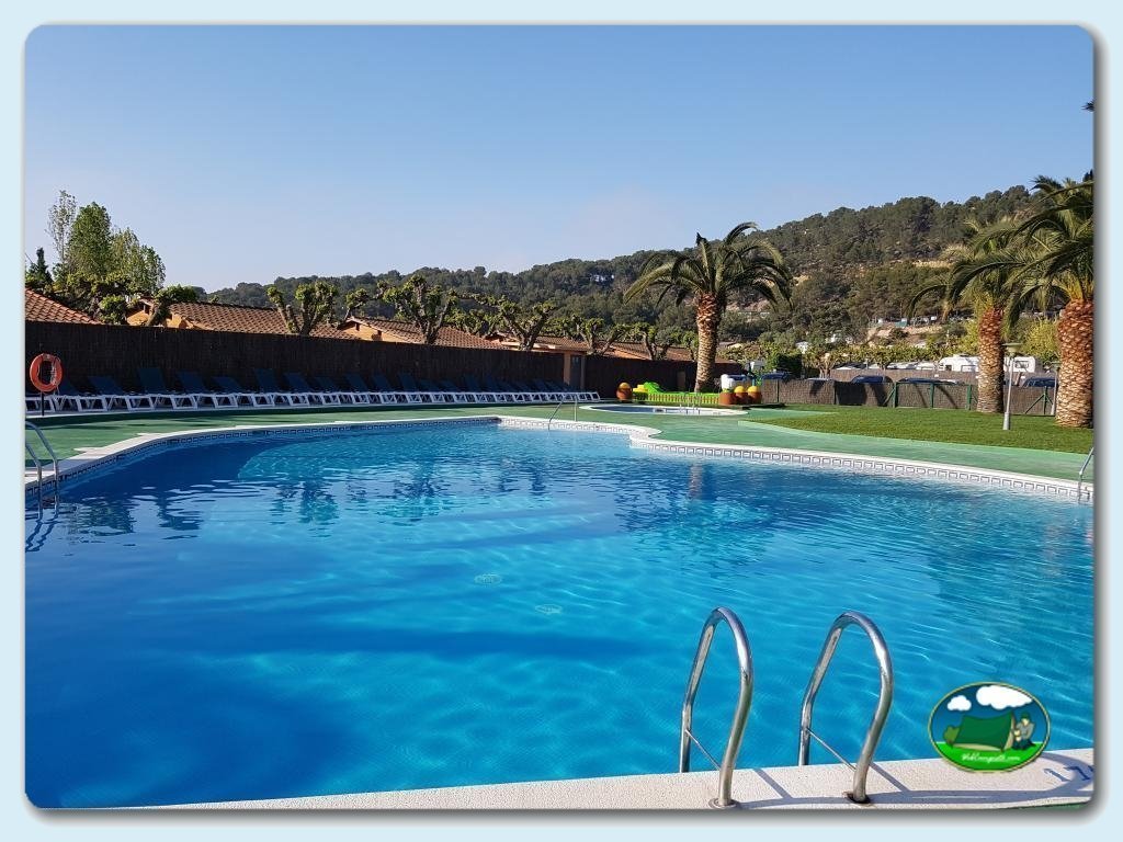 Camping Trillas Platja Tamarit foto de Piscina