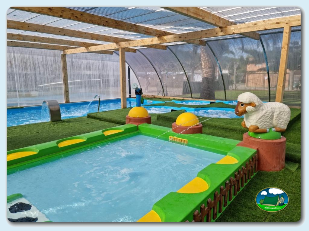 Camping Trillas Platja Tamarit foto de Spa