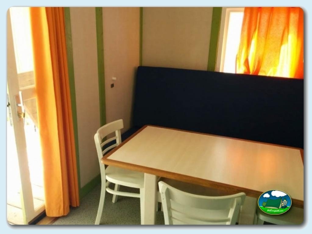 Camping Trillas Platja Tamarit foto de Bungalow "Club 5" 5P