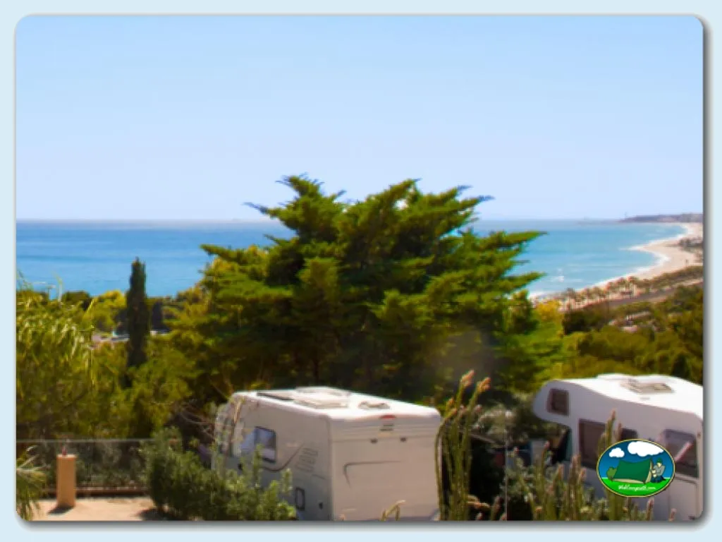 Mobil-home junto al mar con vistas a playa del Camping Park Platja Bará, RODA DE BARA – TARRAGONA (Tarragona)