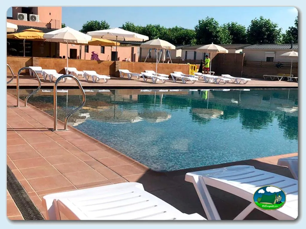 Camping El Camell en Pineda de Mar, Barcelona - imagen 2