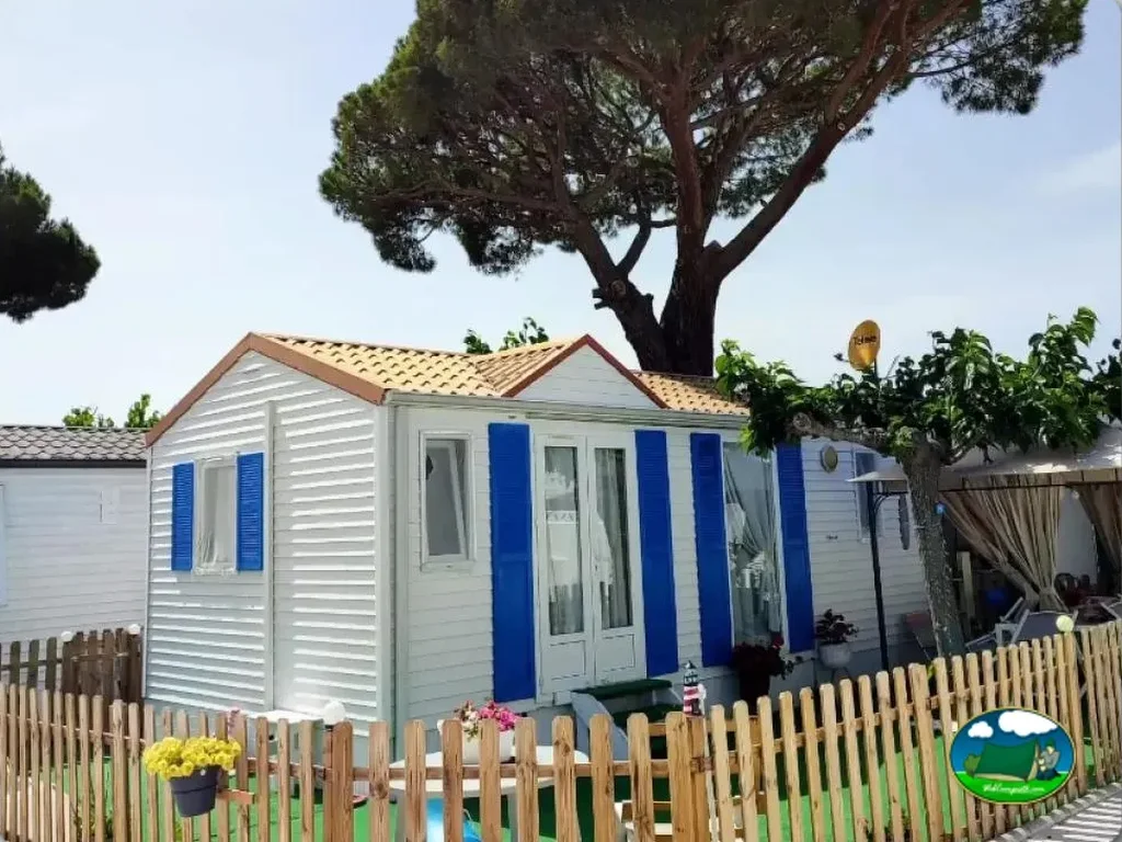 Camping Oasis en Santa Susanna, Barcelona - imagen 2
