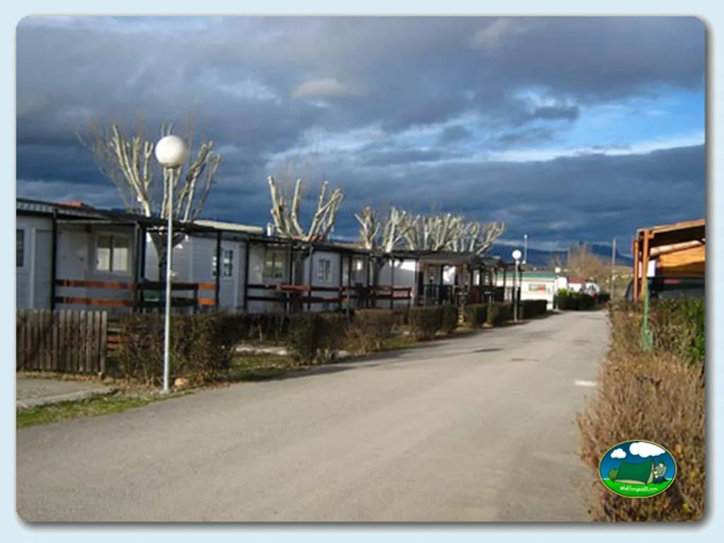 Camping Fuenmayor en Fuenmayor - imagen 2