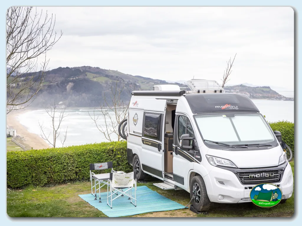 Mobil-home junto al mar con vistas a playa y montaña del Camping GRAN CAMPING ZARAUTZ, Zarautz (Gipuzkoa)