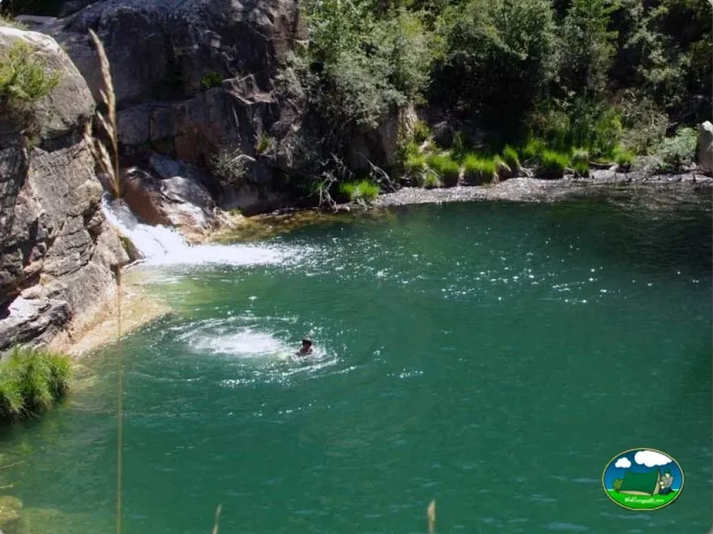 Poza natural del río Arba junto al Camping Pigalo, Luesia (Zaragoza)