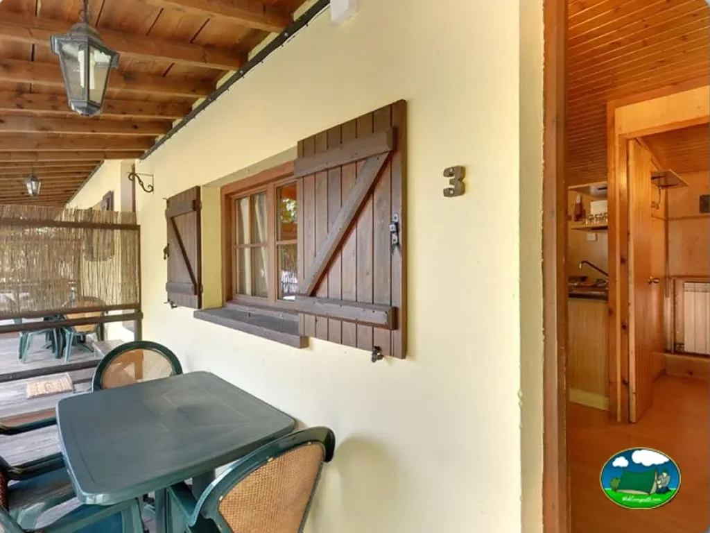 Bungalow con terraza del Camping El Jabalí Blanco, Fiscal (Huesca)
