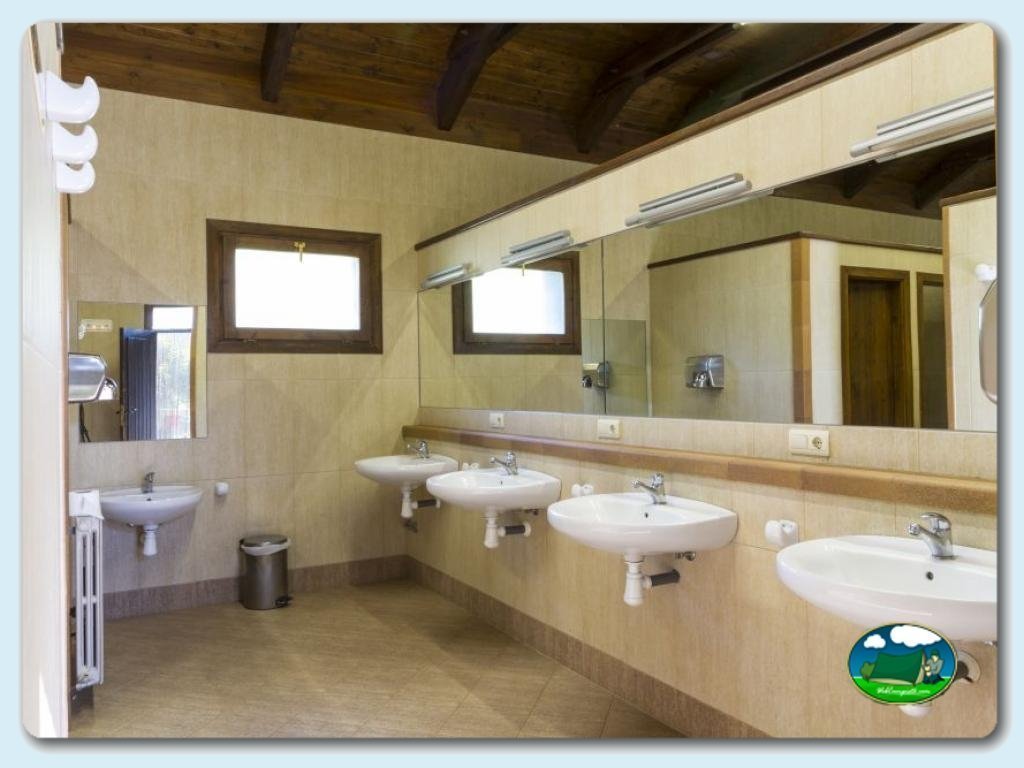 Camping Gavín foto de Bloques Sanitarios