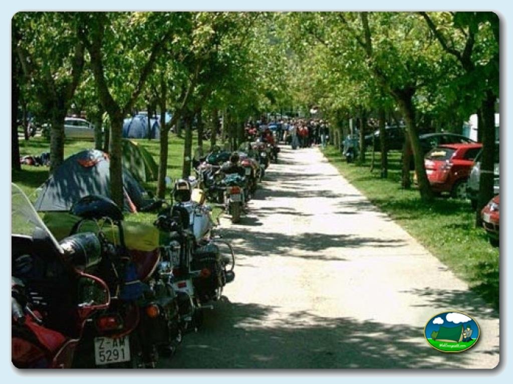 Camping Oto foto de Parcelas