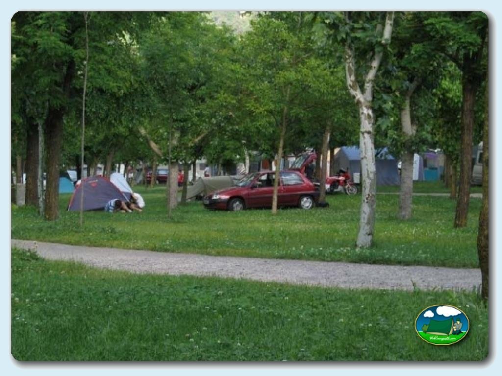 Camping Oto foto de Parcelas