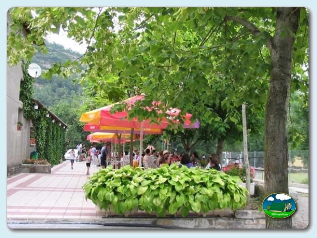 Camping Oto foto de Terraza