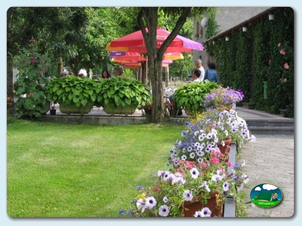 Camping Oto foto de Terraza