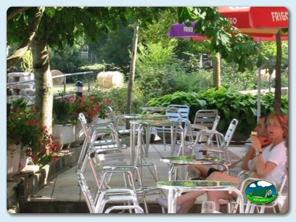 Camping Oto foto de Terraza