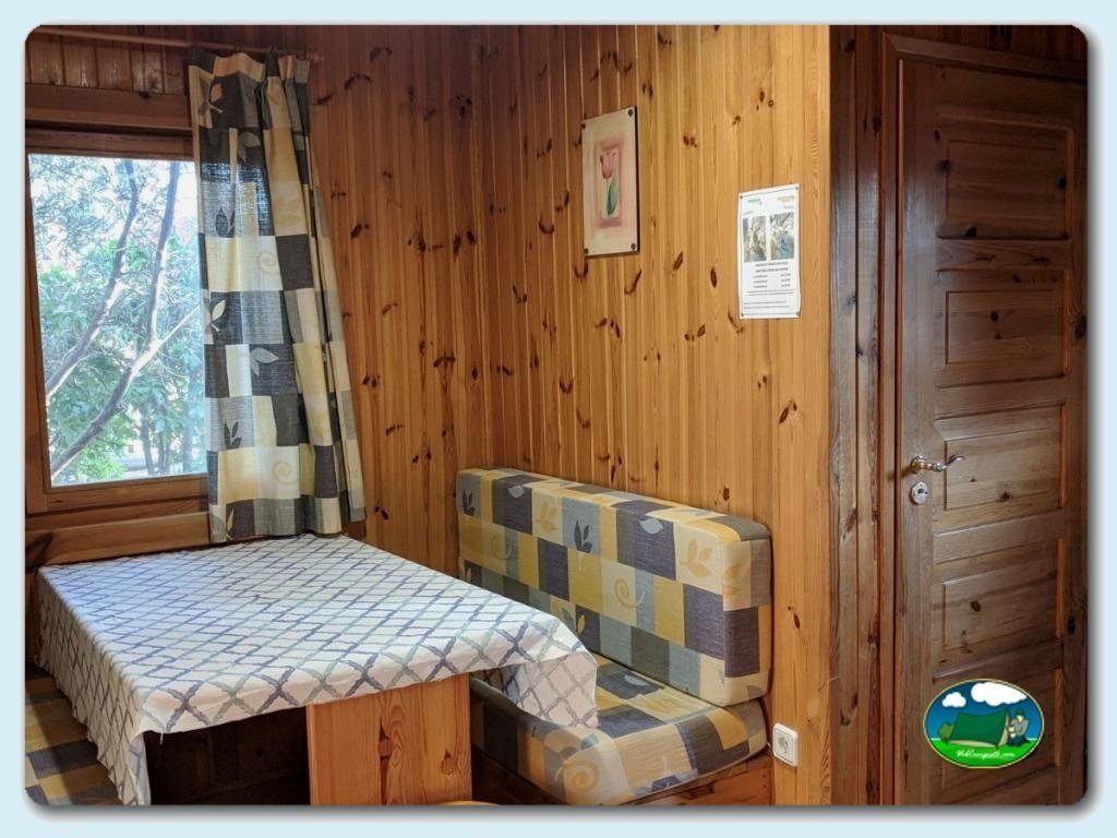 Camping Alquézar foto de Bungalows 2 - 4 Plazas