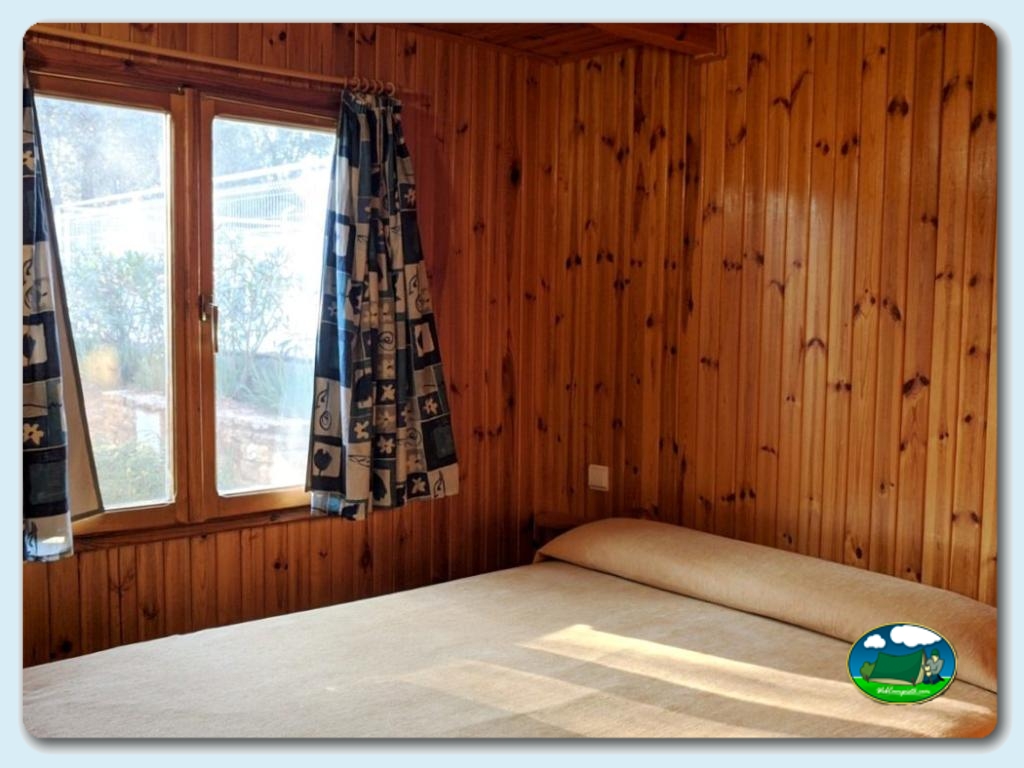 Camping Alquézar foto de Bungalows 6 Plazas