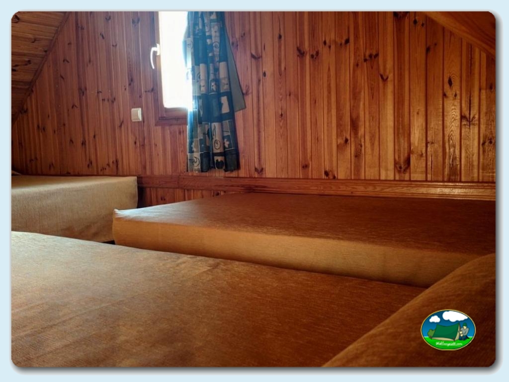 Camping Alquézar foto de Bungalows 6 Plazas