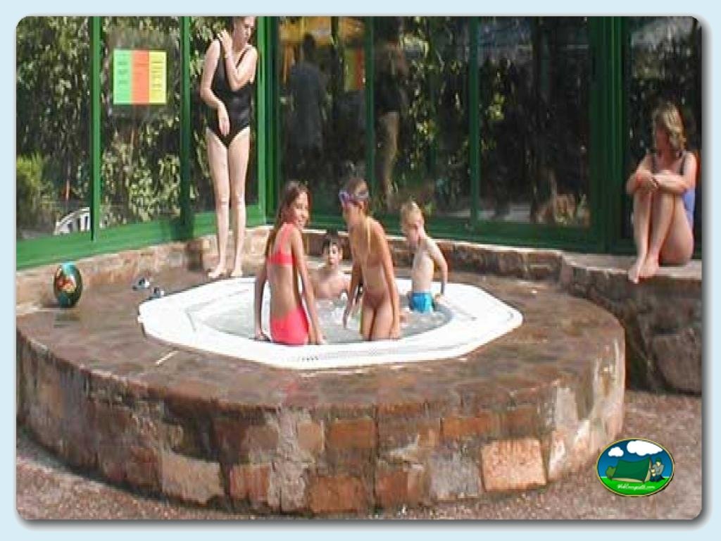 Camping Peña Montañesa foto de Jacuzzis