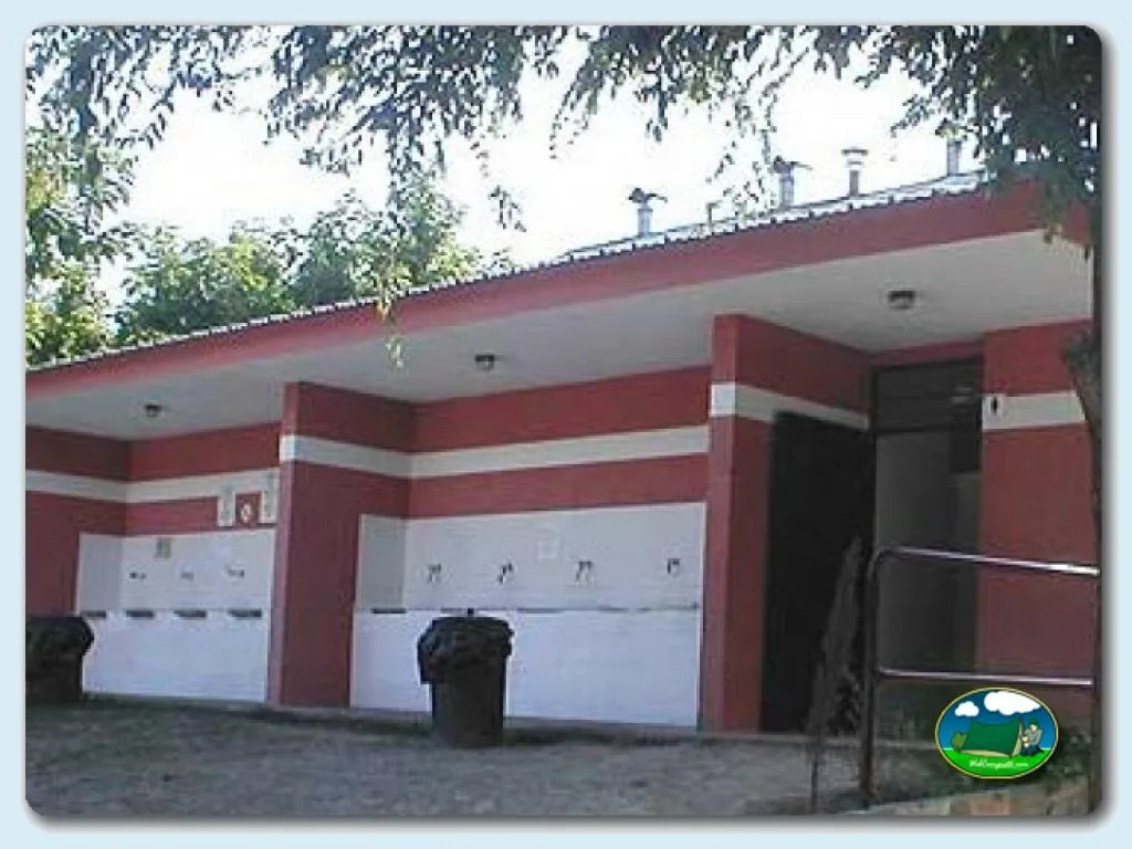 Aseos y servicios del Camping Peña Montañesa, Labuerda (Huesca)