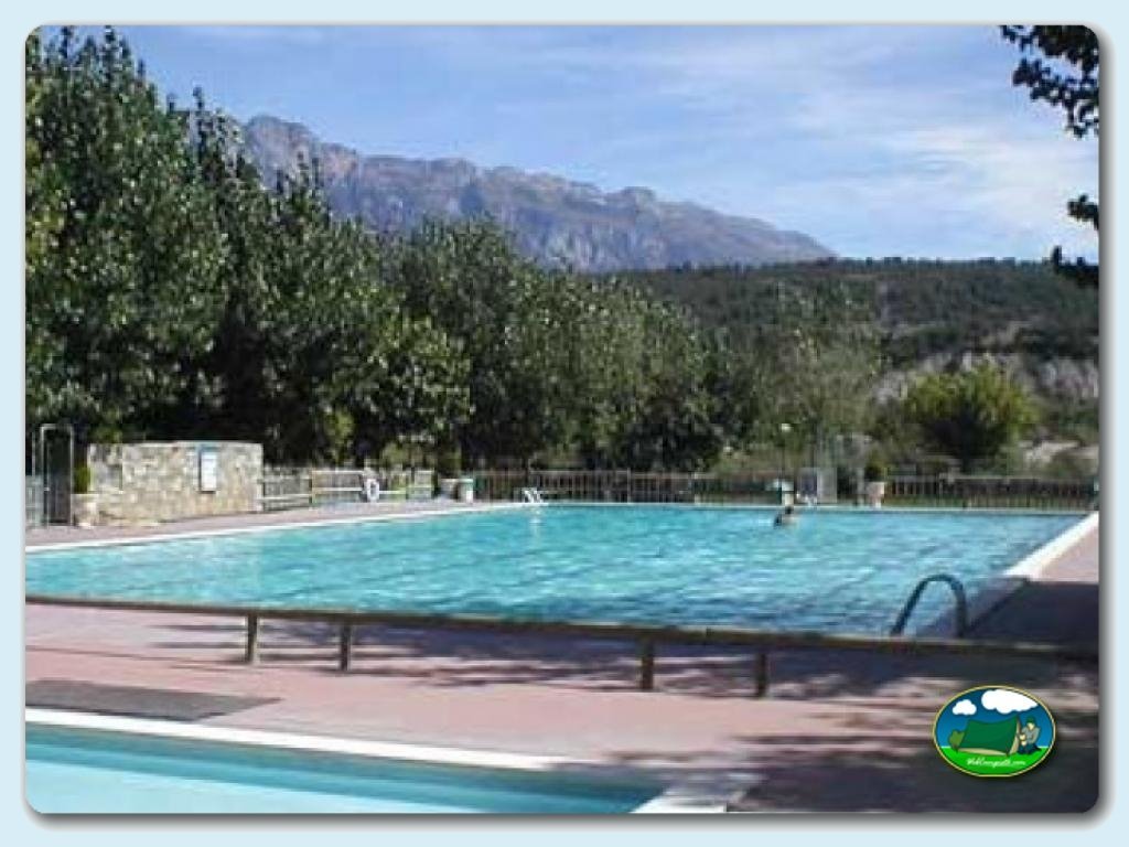 Camping Peña Montañesa foto de Piscinas exteriores&nbsp;