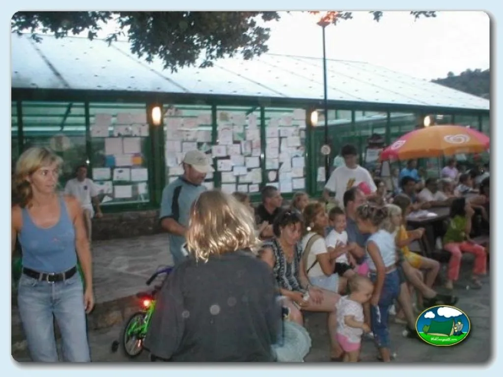 Parque infantil con actividades y animación del Camping Peña Montañesa, Labuerda (Huesca)