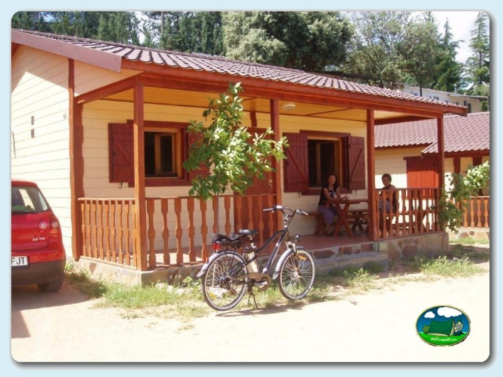 Bungalow Milana en Camping Lago Barasona, Huesca, España