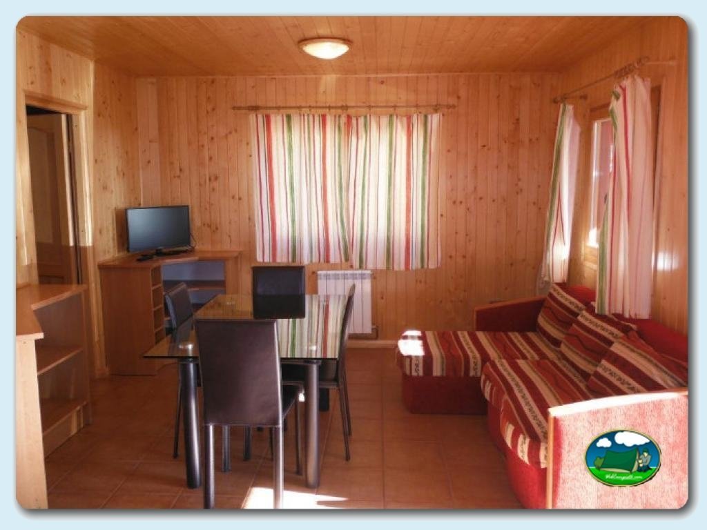 Bungalow Milana en Camping Lago Barasona, Huesca, España