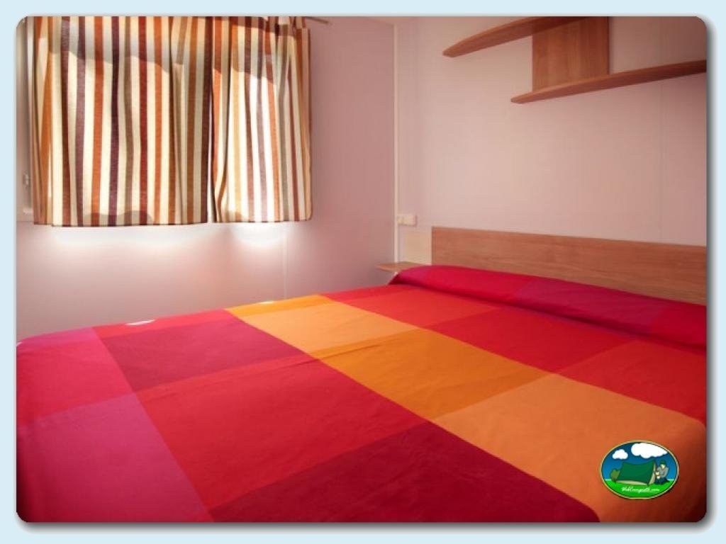 Mobilhome Carbonero en Camping Lago Barasona, Huesca, España