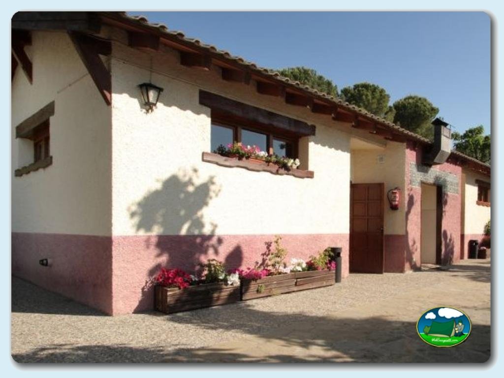 Sanitarios en Camping Lago Barasona, Huesca, España