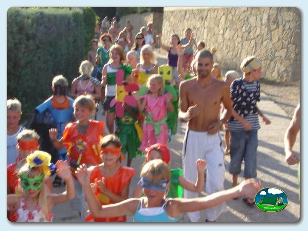 Animaci&oacute;n en Camping Lago Barasona, Huesca, España