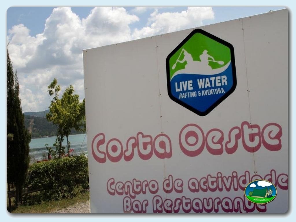 Actividades en el lago en Camping Lago Barasona, Huesca, España