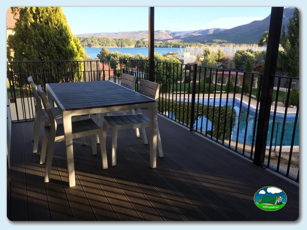 QUEBRANTAHUESOS en Camping Lago Barasona, Huesca, España