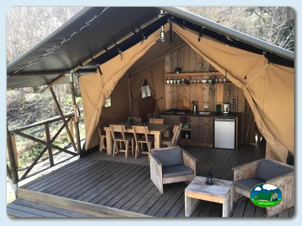 Camping Collegats en La Pobla de Segur, Lleida