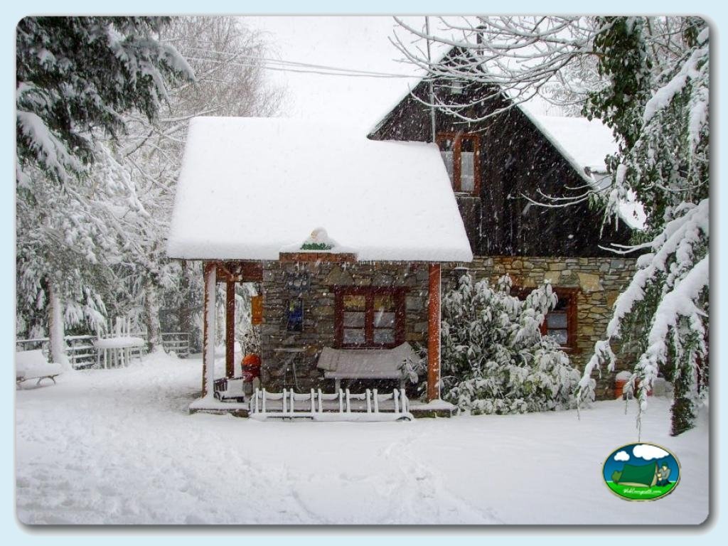 Camping Bedura Park foto de Piscina climatizada descubierta - bar-restaurante