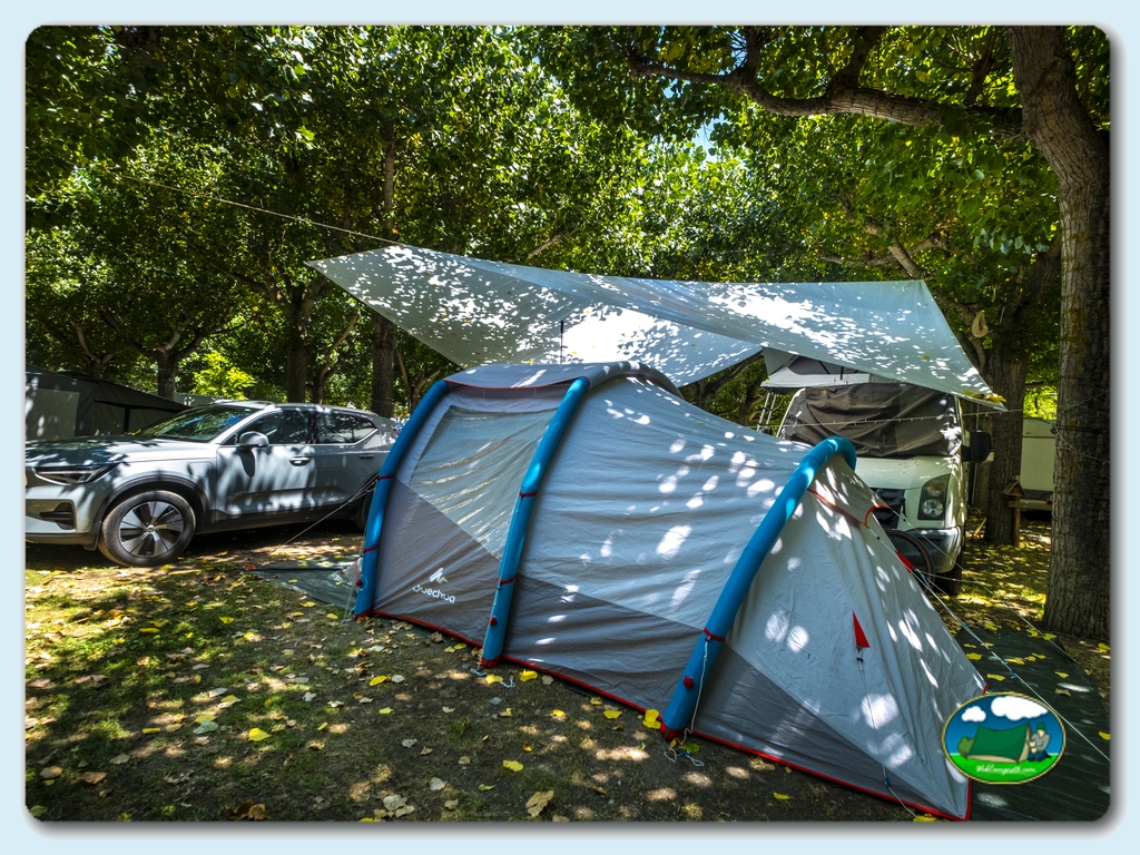 Entrada en Camping La Borda del Pubill, Lleida, España