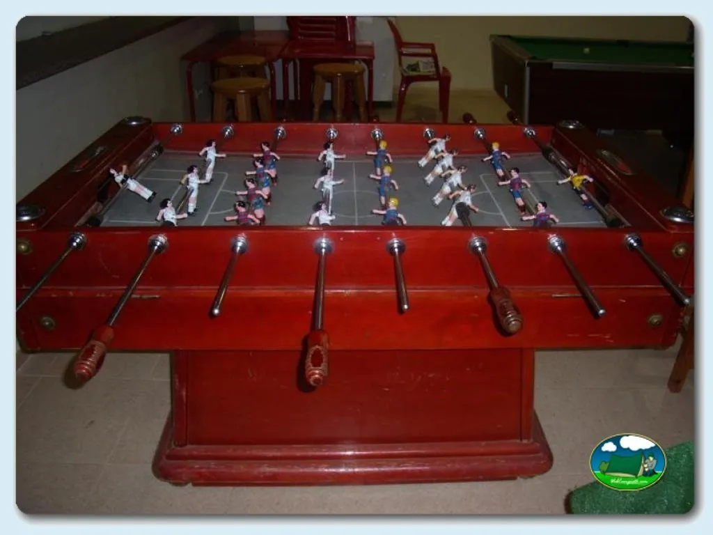 Futbolín en zona de ocio del Camping La Balma, Espinelves (Girona)