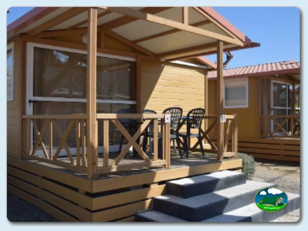 Camping El Lago en Porqueres (Girona), Girona