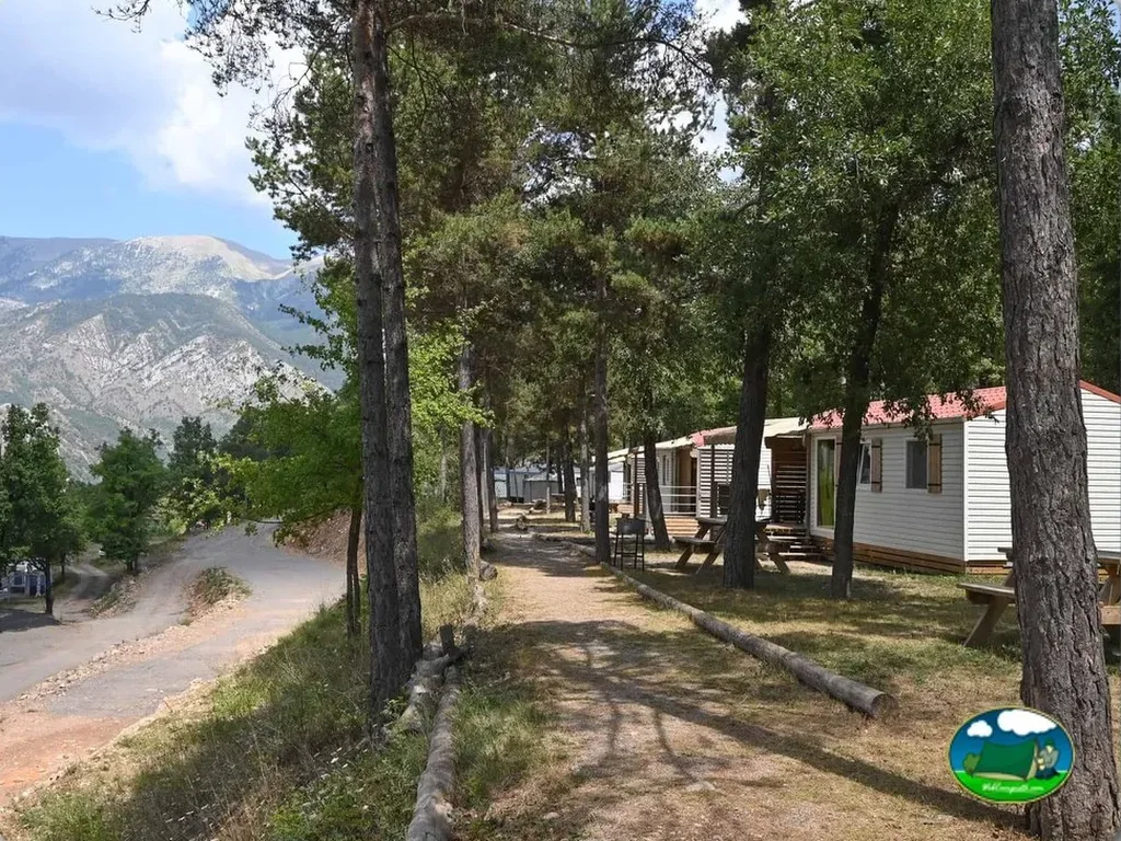 Camping Rèpos del Pedraforca en Saldes, Barcelona