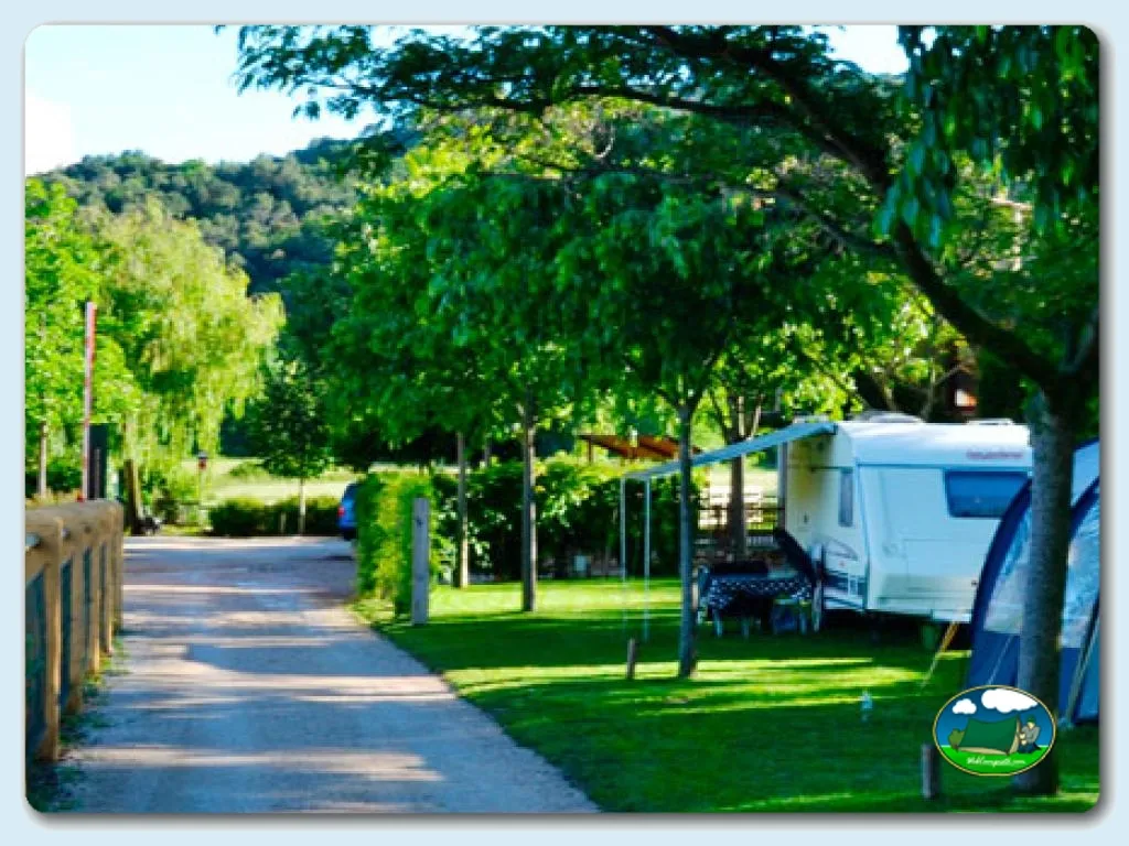 Camping Montagut en Montagut i Oix· Girona, Girona - imagen 3