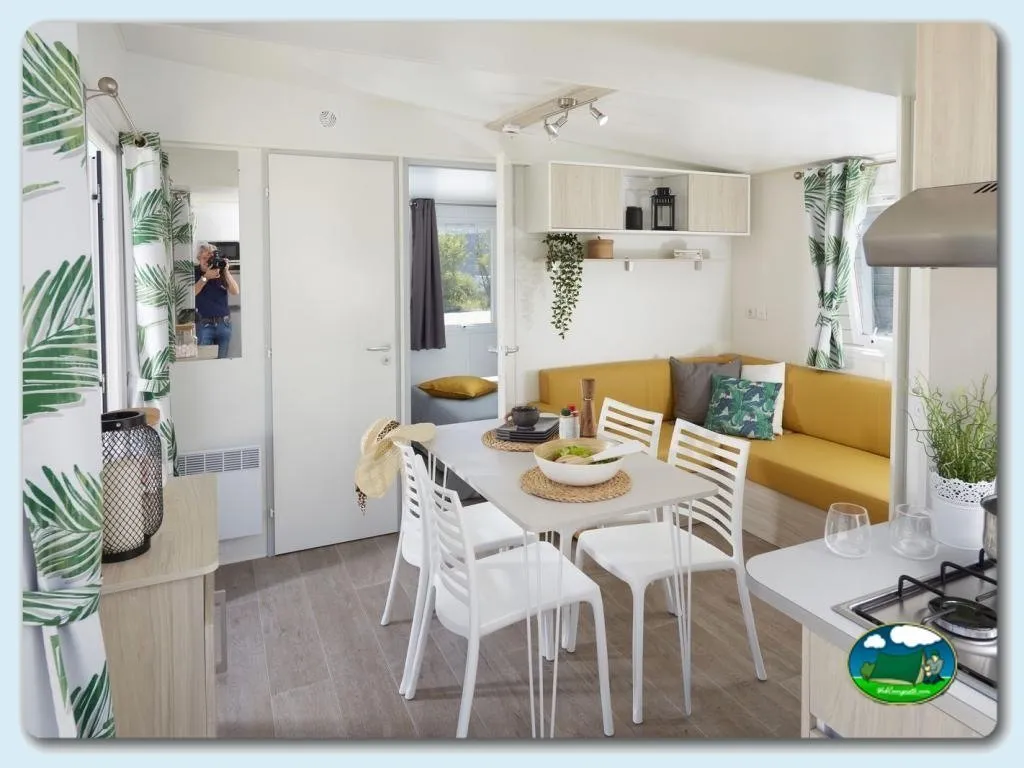 Foto de Camping Lloret Blau, Girona, Cataluña, España - imagen 2