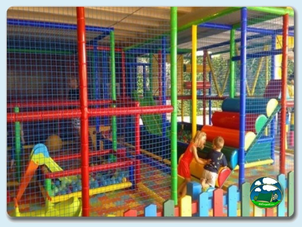Parque Infantil en Camping Eurocamping, Girona, España