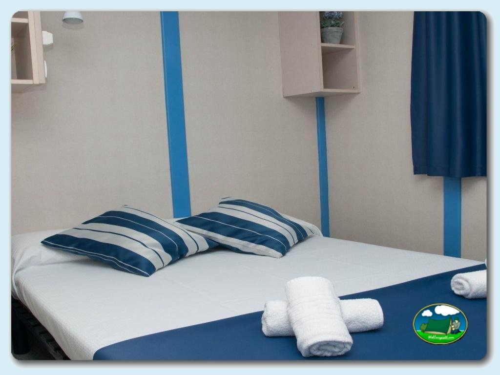 Bungalow Basic en Camping Eurocamping, Girona, España