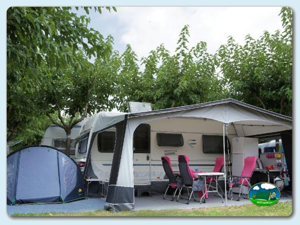 Parcelas en Camping Eurocamping, Girona, España