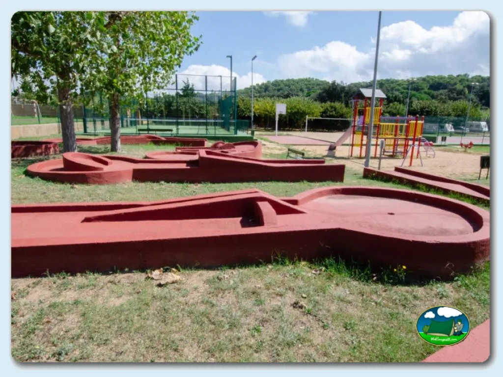 Camping Relax-Nat en MONT-RAS (GIRONA), Girona