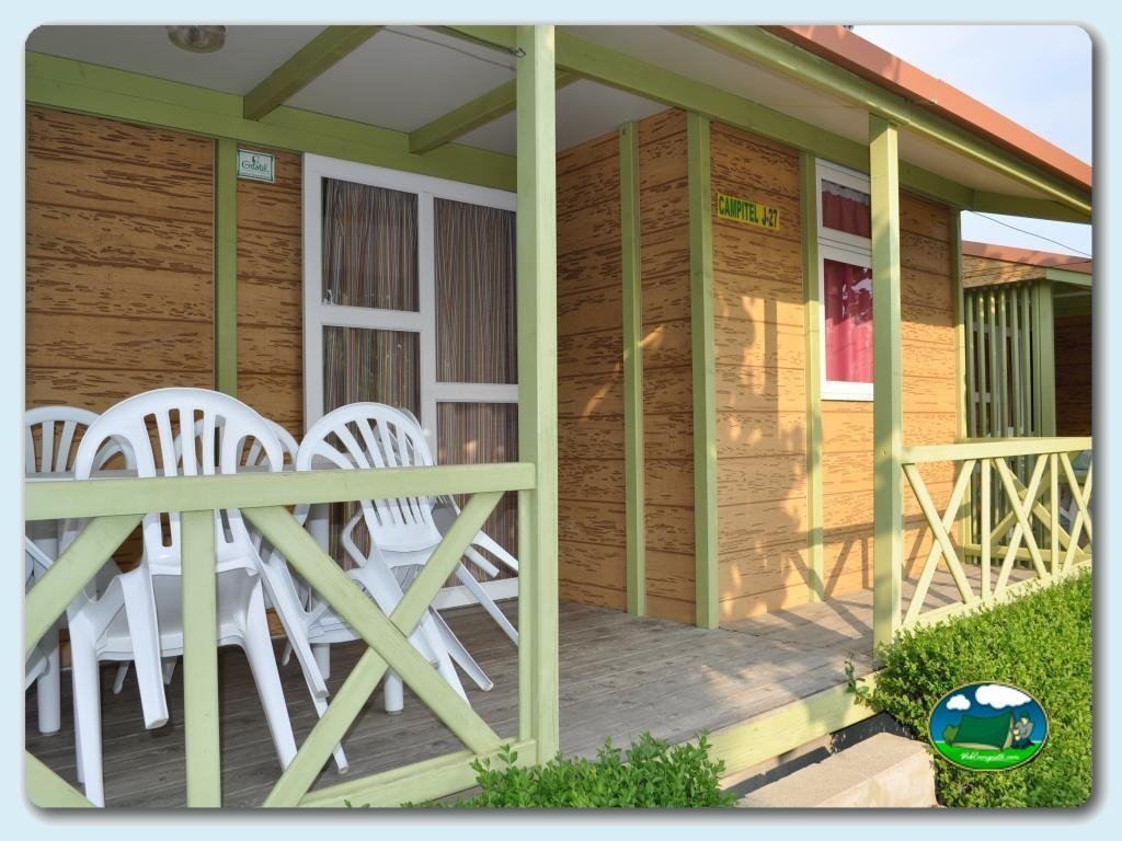 Bungalow Campitel 6P en Camping Mas Patoxas, Girona, España