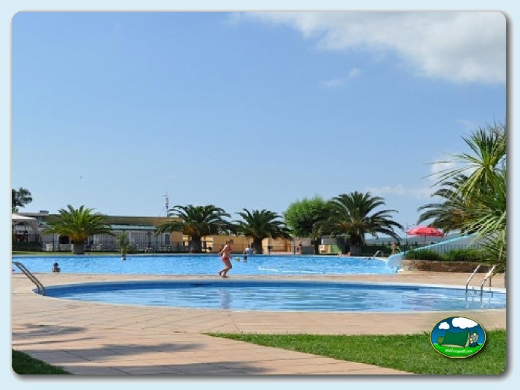 Piscina en Camping Mas Patoxas, Girona, España
