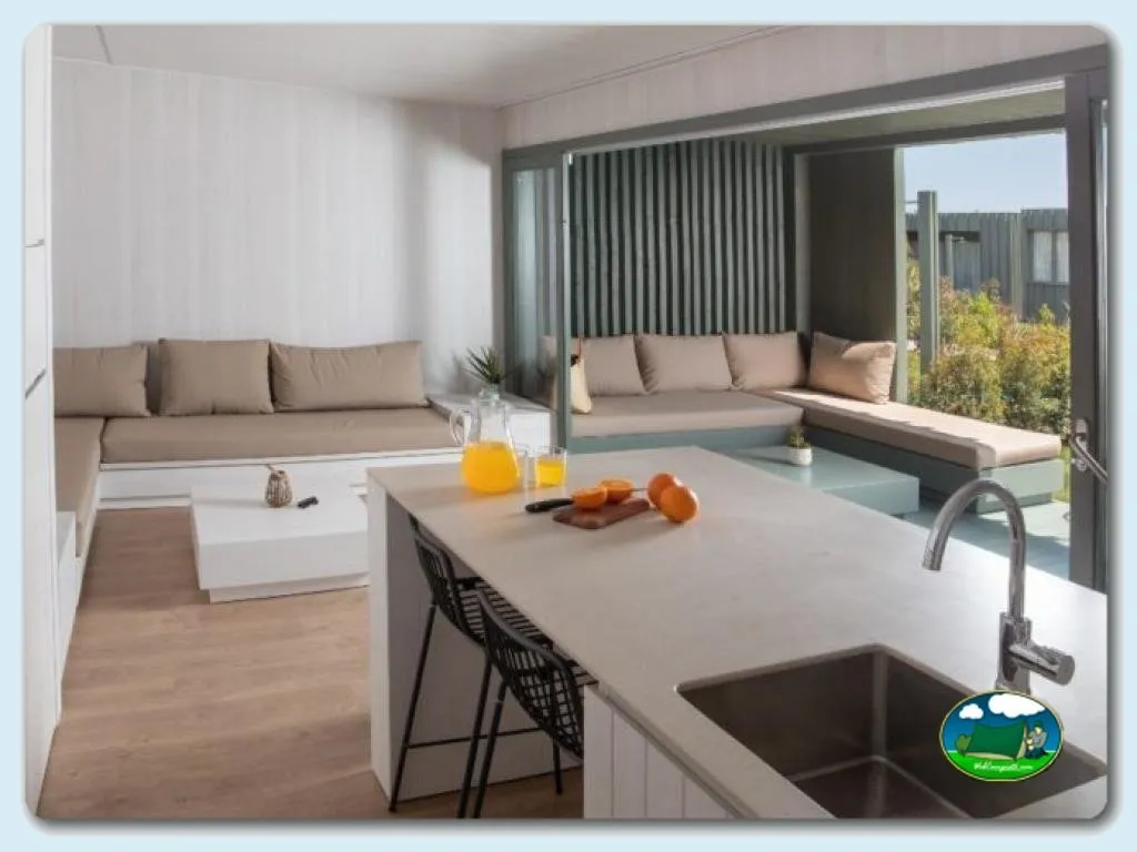 Camping La Ballena Alegre en Sant Pere Pescador, Girona - imagen 2