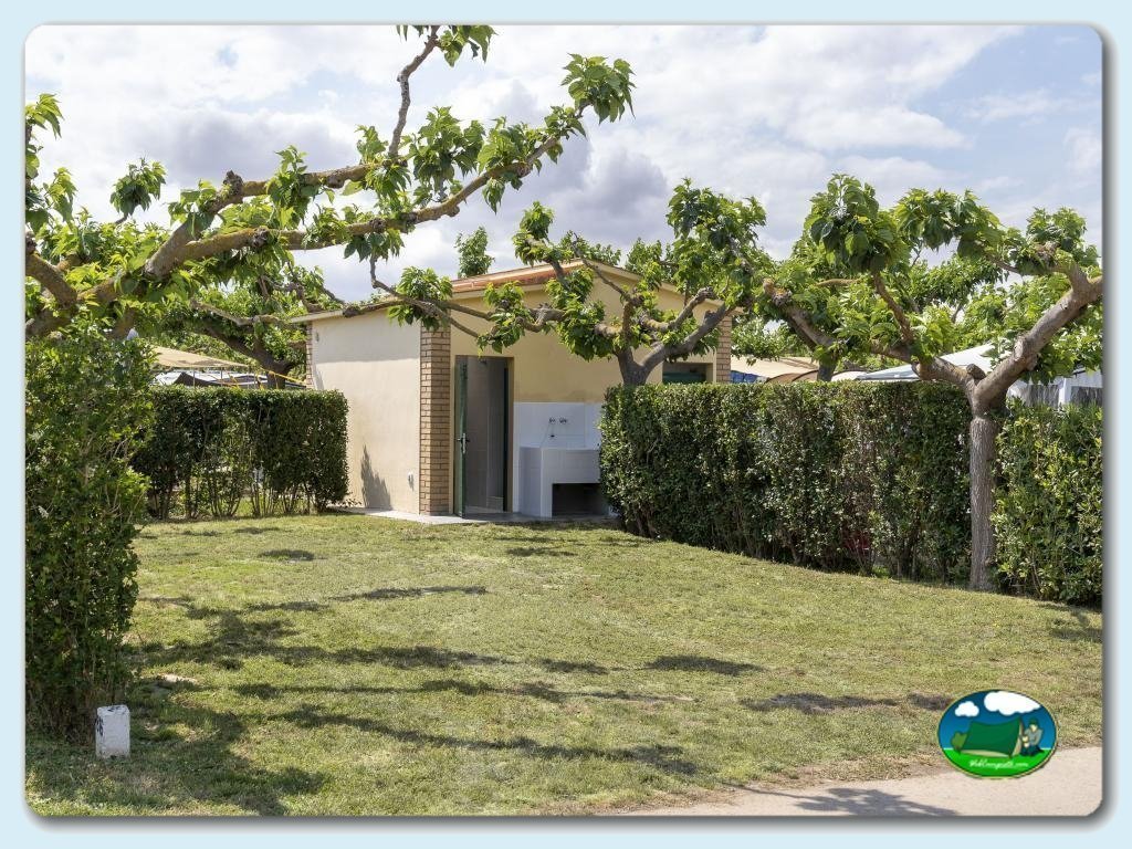 L'Amfora foto de Parcela 80 - 90M&sup2; Con Sanitario Individual