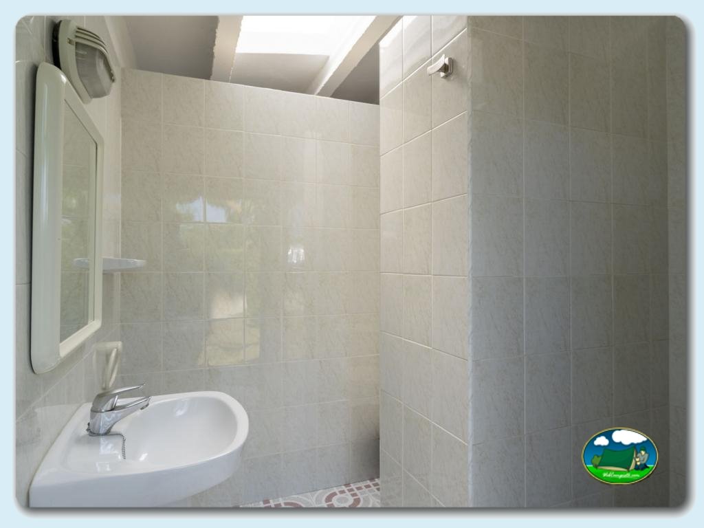 L'Amfora foto de Parcela 80 - 90M&sup2; Con Sanitario Individual