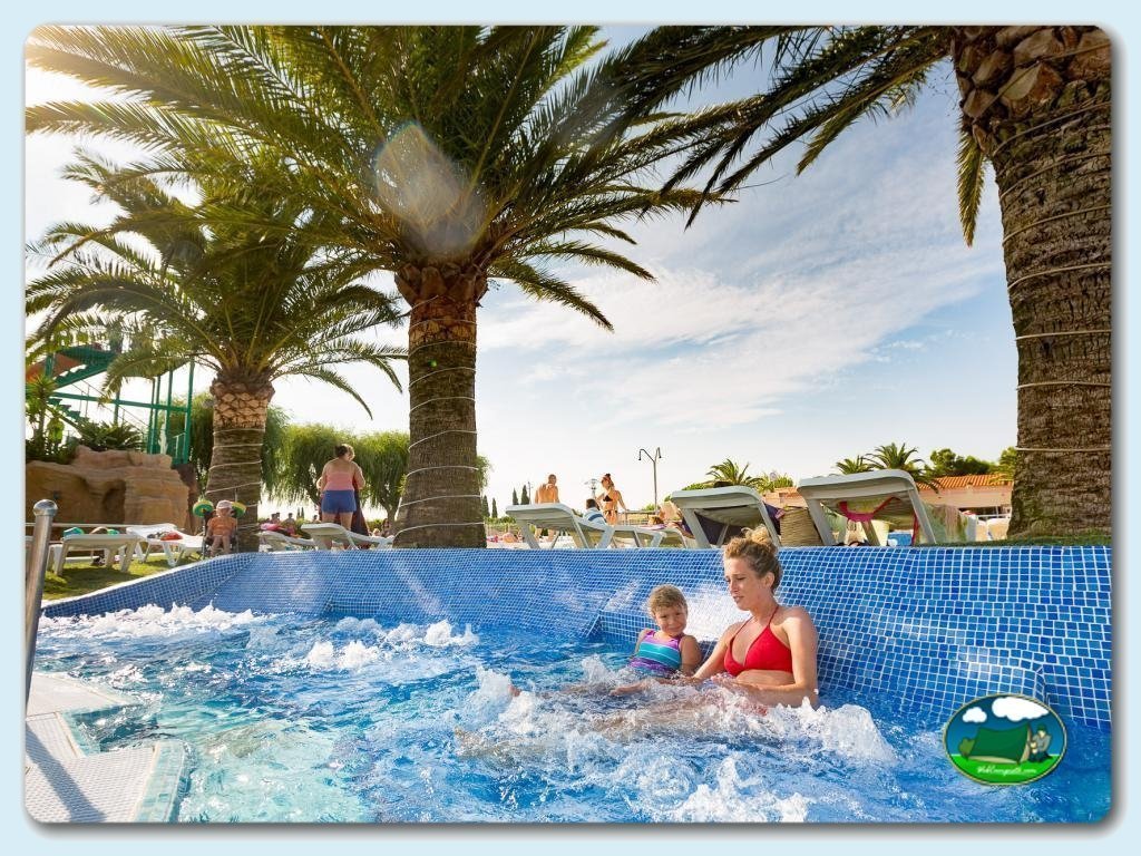 L'Amfora foto de Complejo acu&aacute;tico