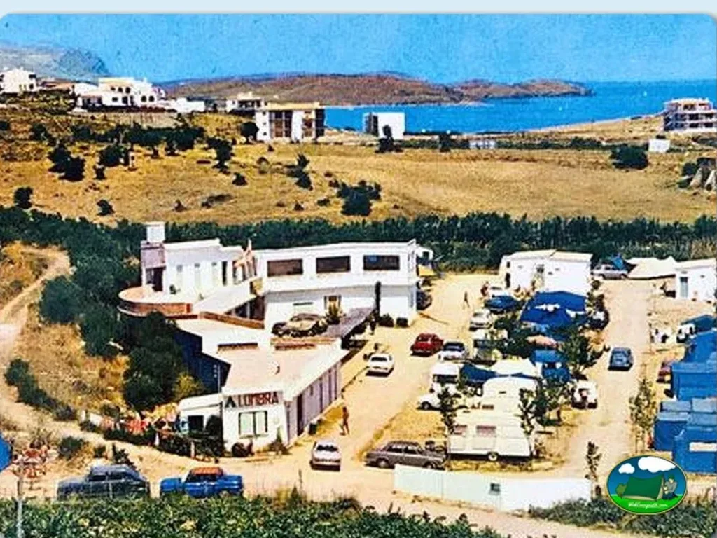 Bungalow junto al mar con vistas a costa del Camping L'Ombra, Llançà (Girona)